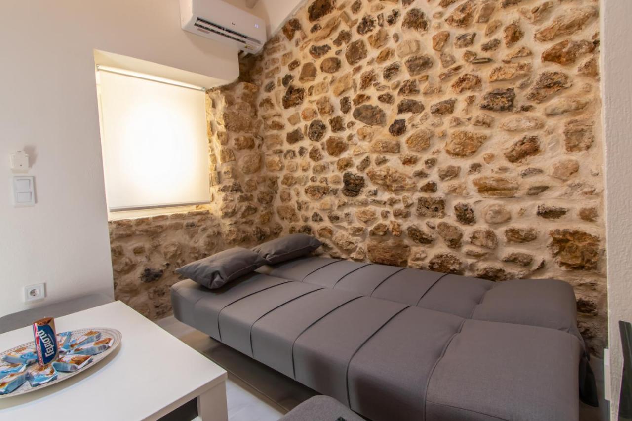 Stone House Apartamento Mantouki Exterior foto